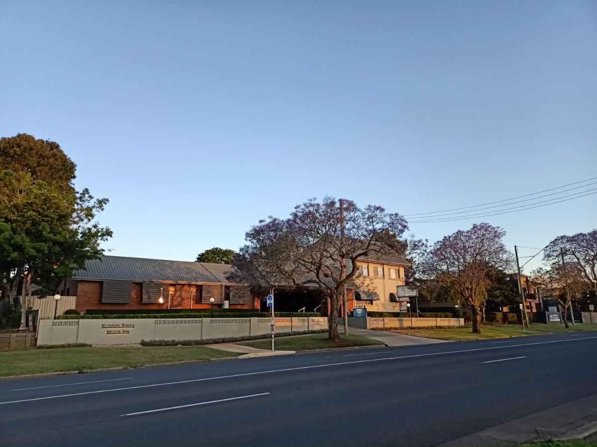 Ruthven Street Motor Inn Toowoomba Bagian luar foto