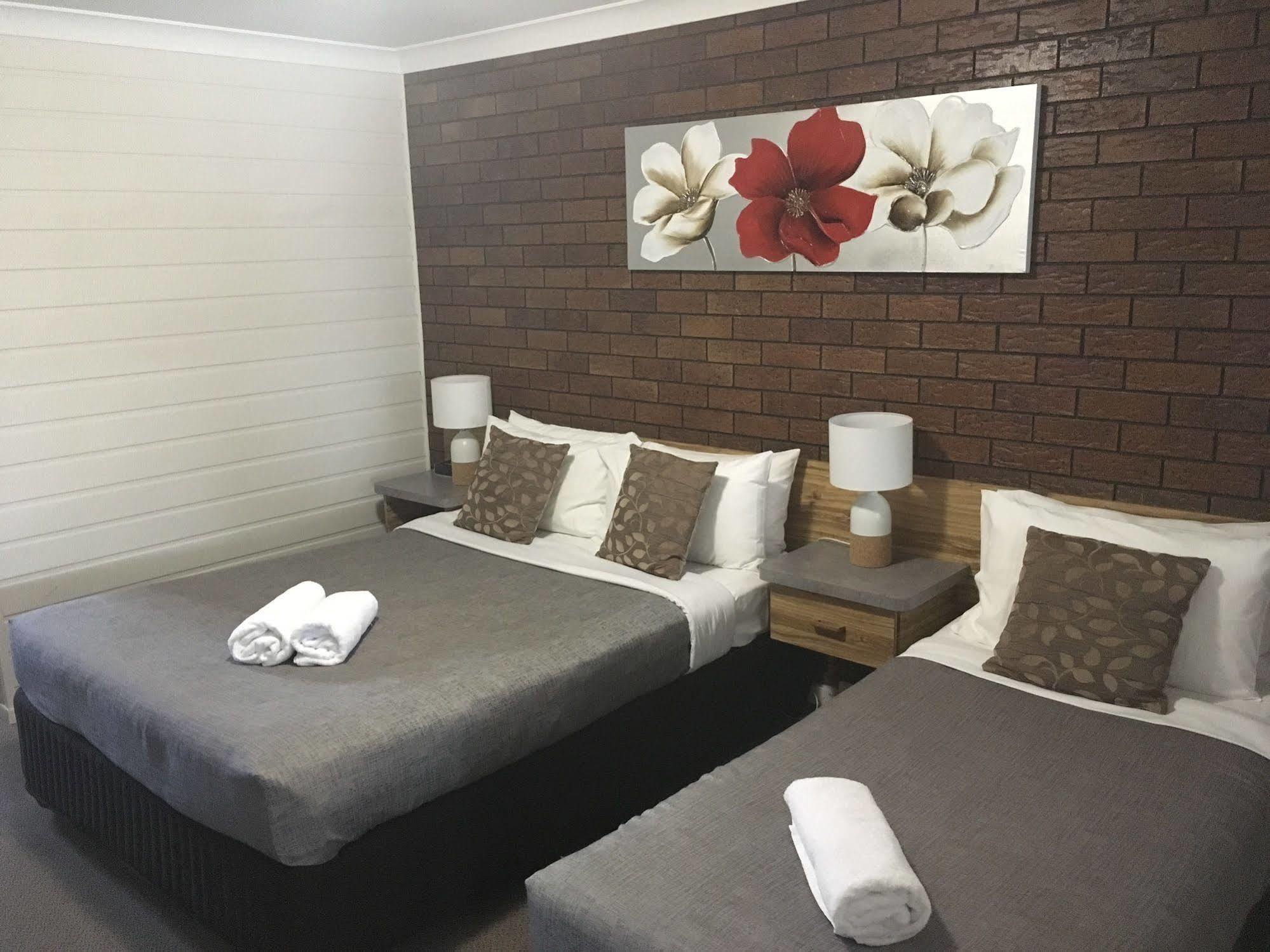 Ruthven Street Motor Inn Toowoomba Bagian luar foto